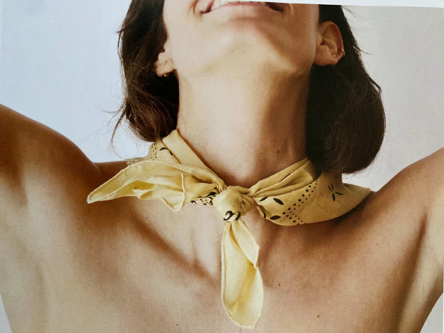 1930s Bandana, Regen Silk, Hay - Image 4