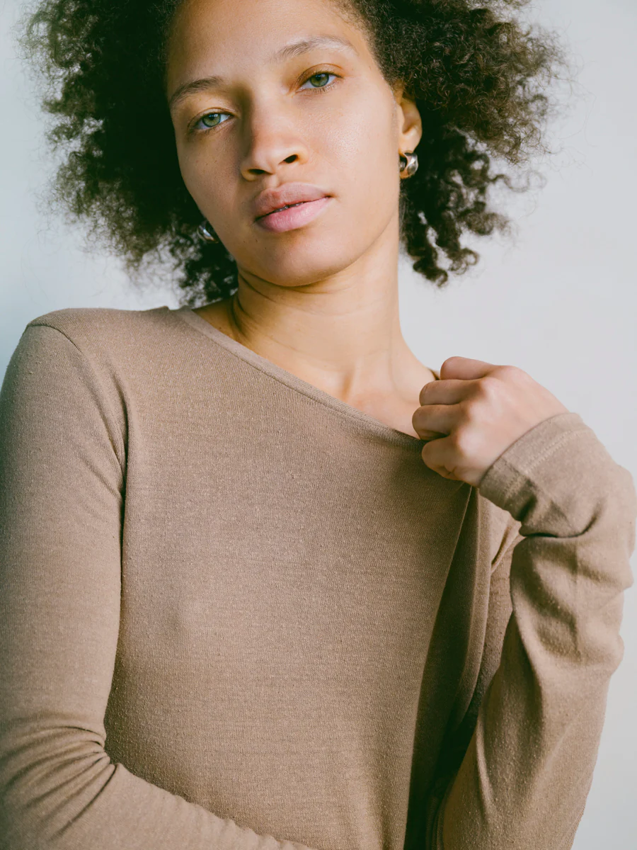Classic Long Sleeve, Regen Silk Noil Jersey, Tea - Image 4
