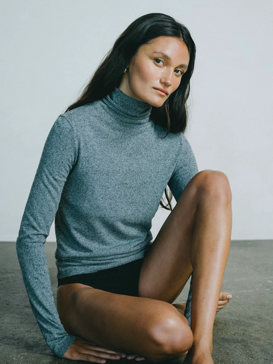 Marianne Turtleneck, Regen Silk Noil Jersey, Charcoal Heather - Image 4