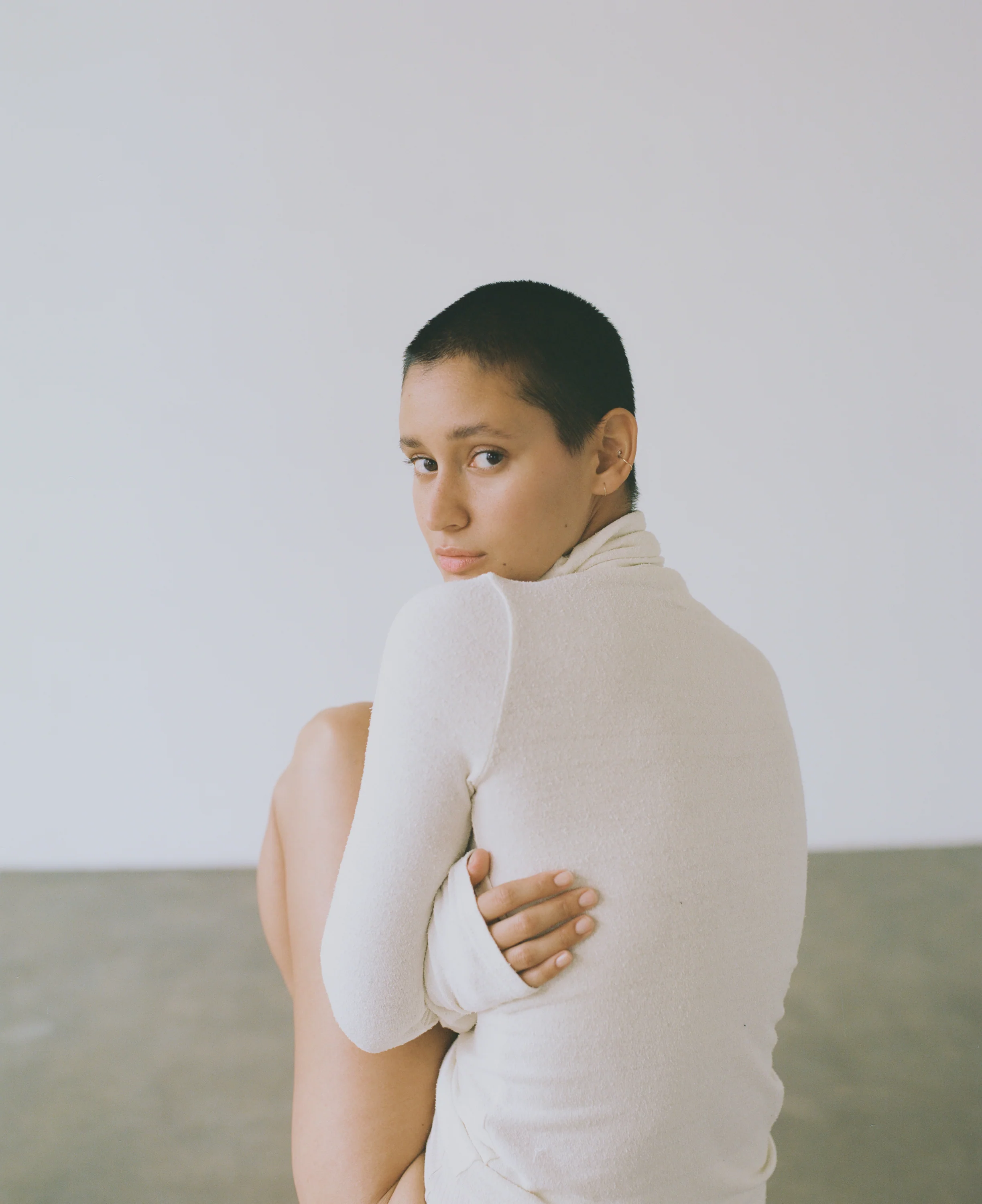Marianne Turtleneck, Regen Silk Noil Jersey, Natural - Image 3